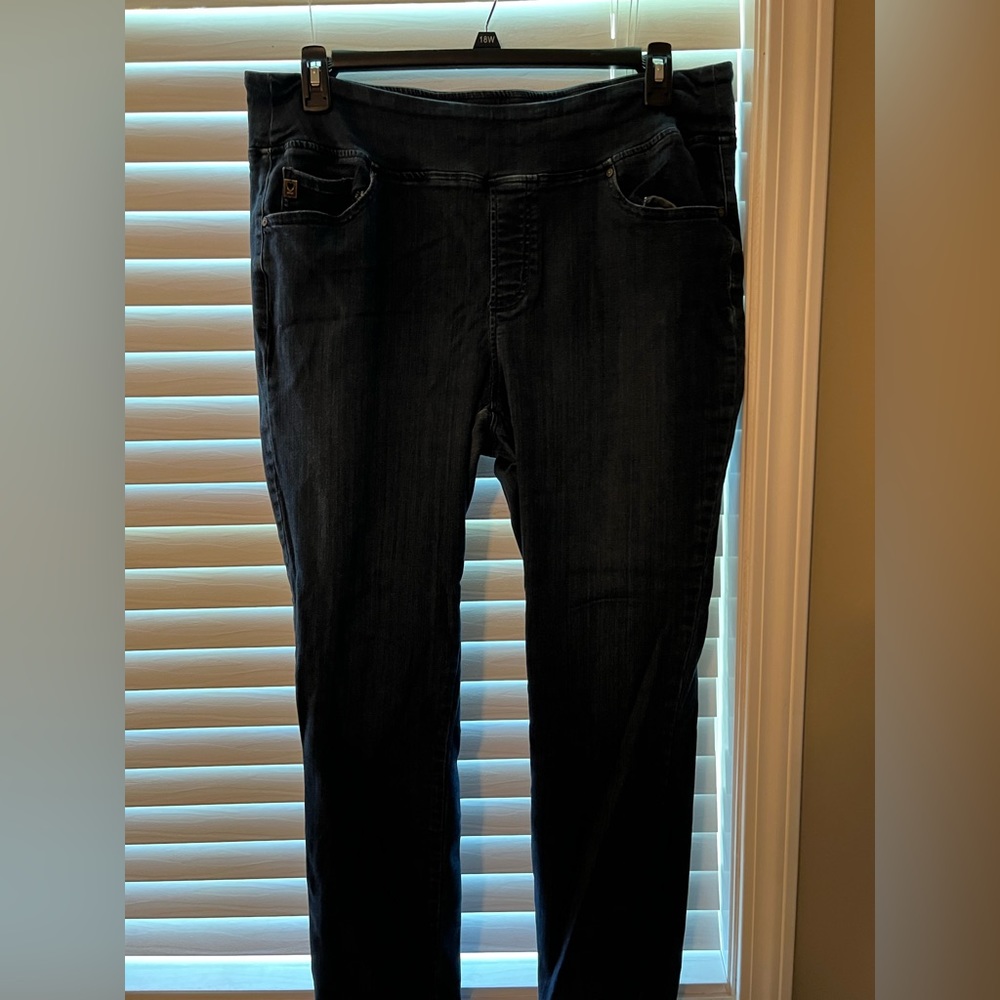 Belle-stretchy blue Jeans-20x-with pockets